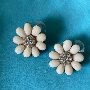 J. Crew Daisy Bloom Flower White Gold Earrings EUC